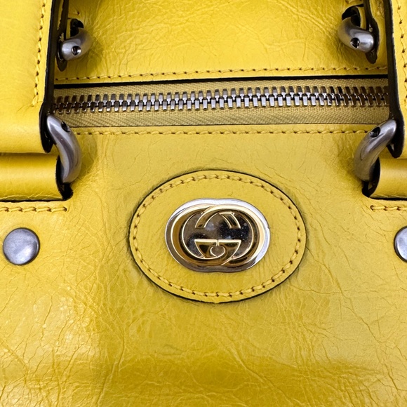 Gucci - Interlocking GG Small Convertible Duffle Bag in Crinkle Yellow Leather - Picture 7 of 16